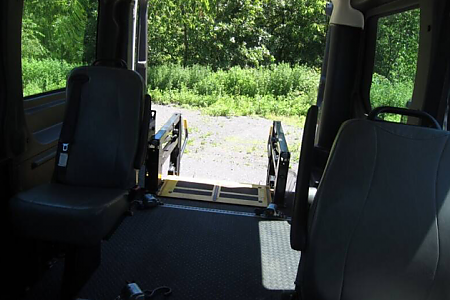 2015_Ford_Transit_150_130_009