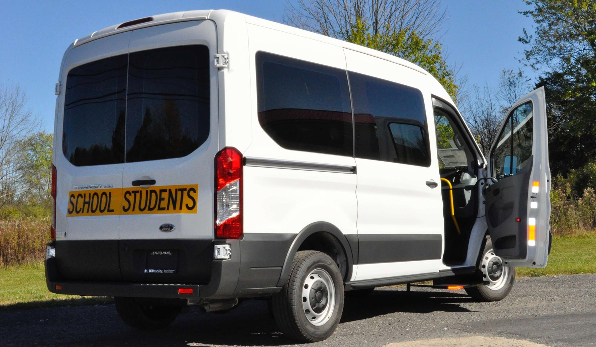 Badkamer gezagvoerder Pellen School Activity Vehicles and Buses | TCI Mobility Wheelchair Accessible Vans